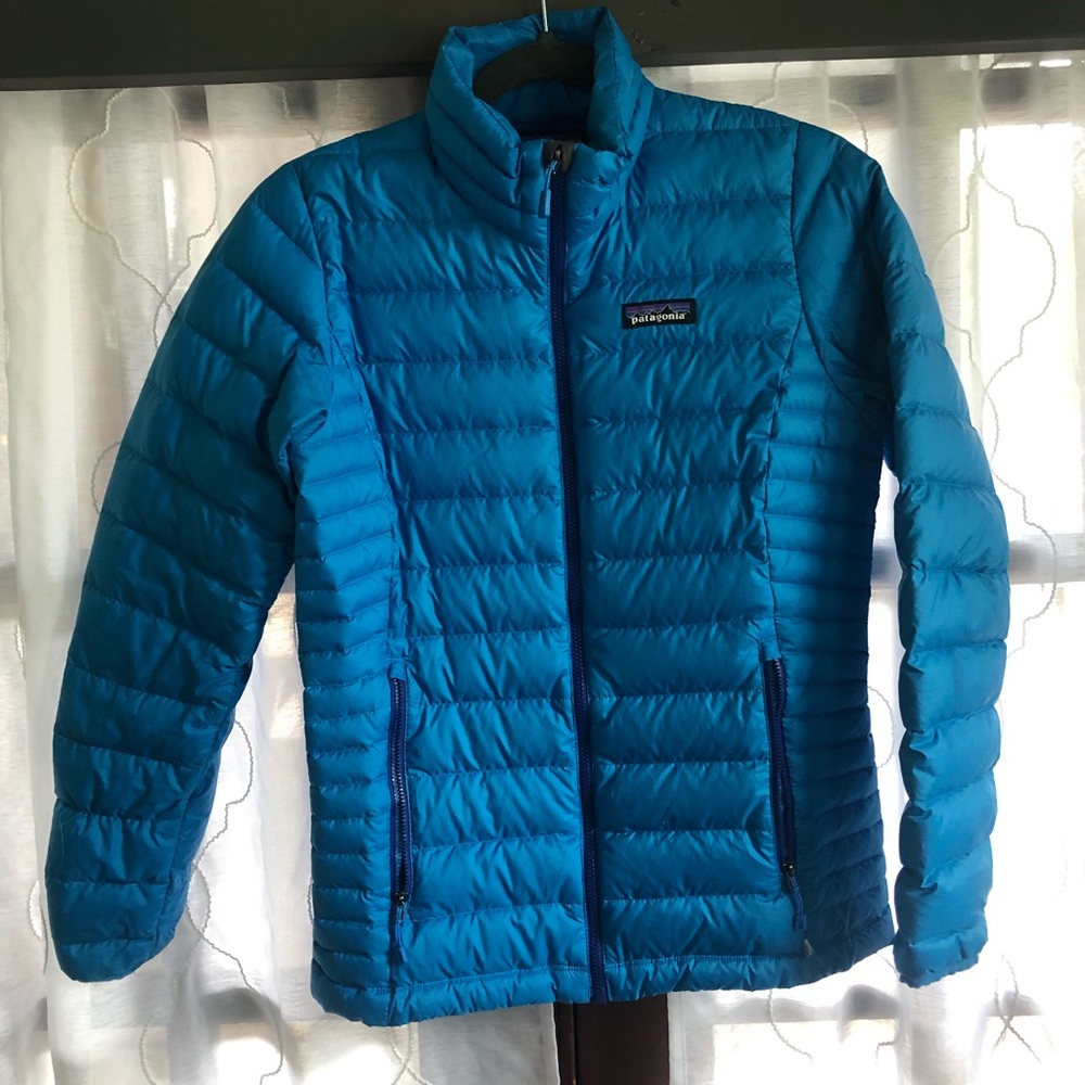 Patagonia blue puffer coat